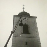 1975: Zavěšování zvonu Václav