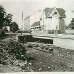 1930-39: Lékárna + škola