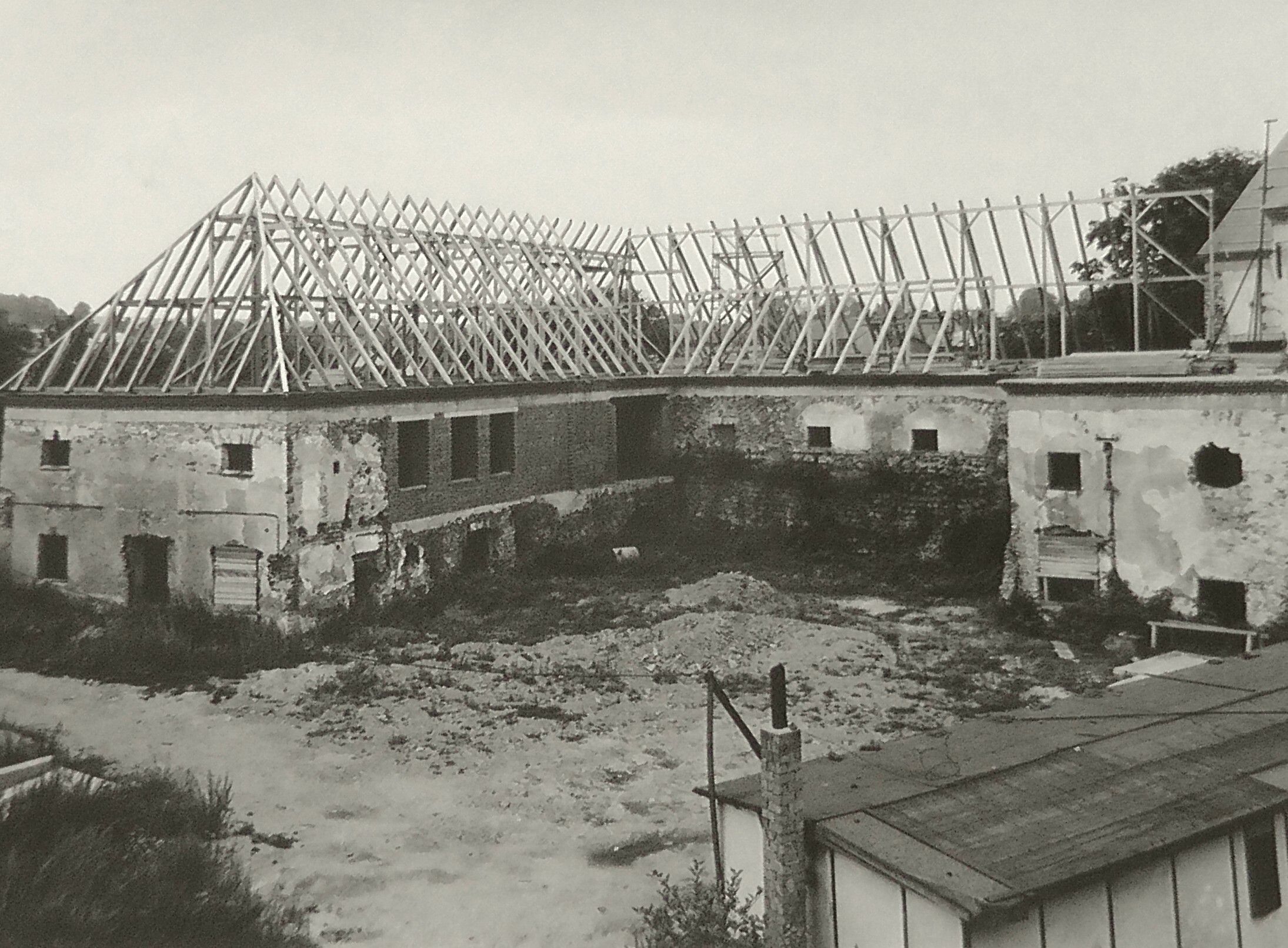 1980-89: Zámek - rekonstrukce