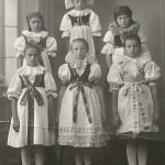 ?: Kroje