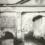 1920-29: Zámek - původní brána