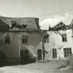 ?: Zámek nádvoří